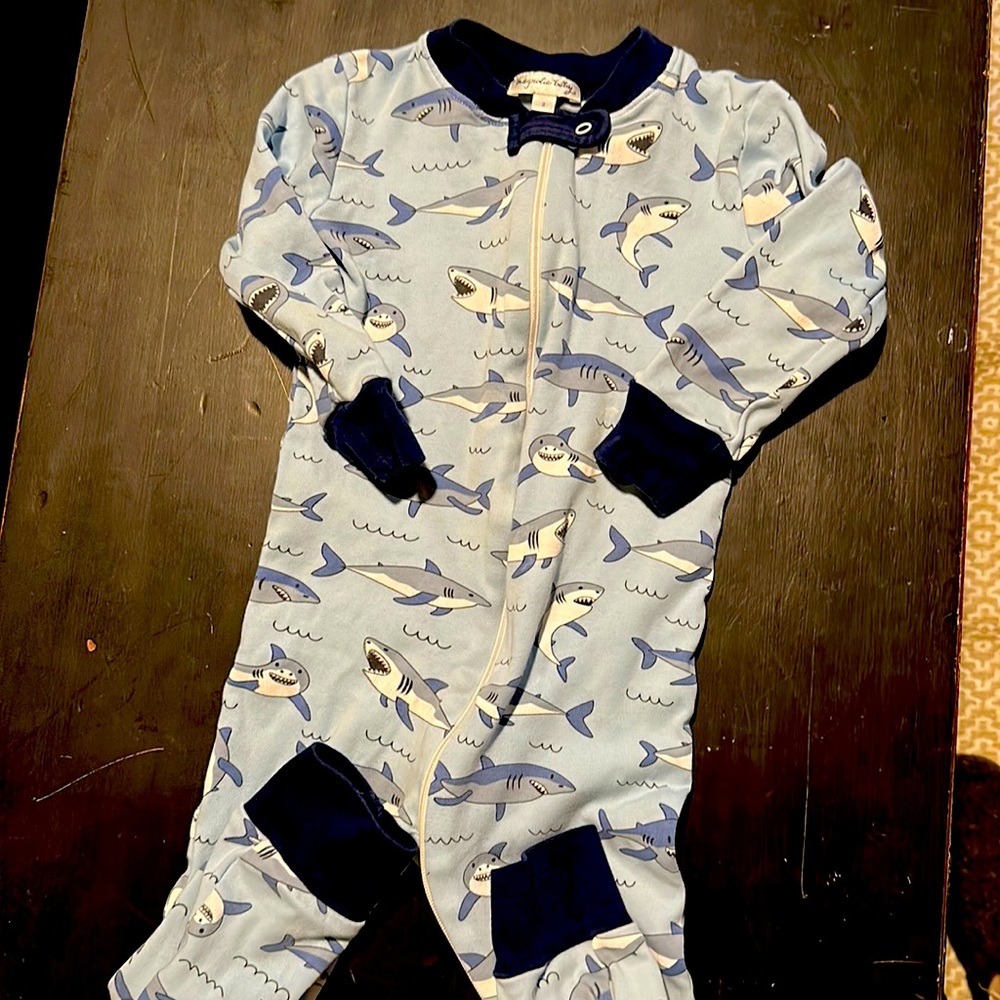 Baby boy shark pjs size 2T EUC
